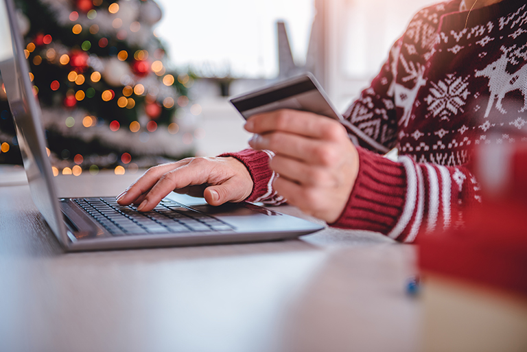 Tips for Smart Spending This Holiday Season